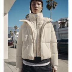 ZARA】フェイクシープスキンフード付き撥水ウィンドブレーカー - メルカリ