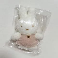 MIIAミッフィー原宿限定 シャイニーバッグチャーム マスコット ピンク