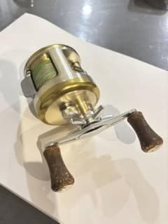 Daiwa ダイワ ミリオネアCV-Z203 millionaire リール - メルカリ