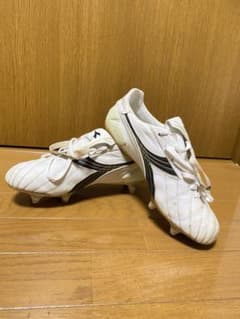 最終価格】【即購入OK】ディアドラDIADORAサッカースパイク - メルカリ