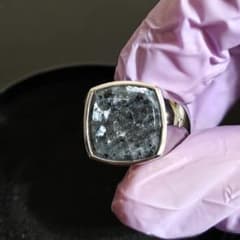 1点もの現品」サイズ62(約22号) トムウッド ラルビカイト クッション