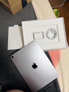 Apple iPad シルバー 本体 - メルカリ