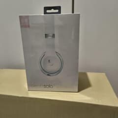 Beats Solo3 Wireless ホワイト - メルカリ