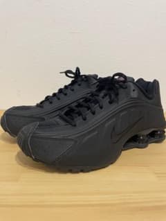 Nike Shox R4 ブラック 27.5㎝ - メルカリ