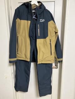 Daiwa ゴアテックスフィッシングスーツ(上下セット) - メルカリ
