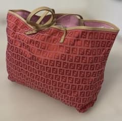 Fendi ロゴパターン トートバッグ - メルカリ