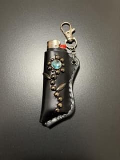 レザーライターケース キーホルダースタッズ付きhtc CALEE schott風