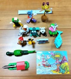 キンダー サプライズ セット売り 15点 - メルカリ