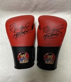 マニー・パッキャオ レア 直筆サイン入りボクシンググローブ - メルカリ