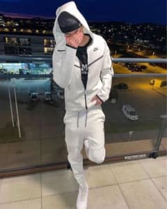 m81114046263_1.jpg?1763457619