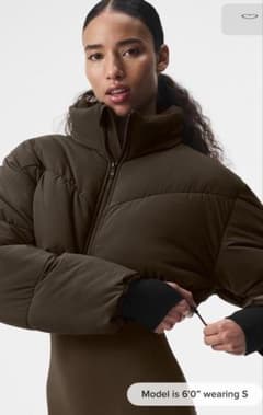 alo クロップド ダウンジャケット ブラウン XS - メルカリ