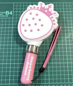 2026年最新】いちごペンライトの人気アイテム - メルカリ