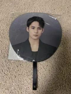 2026年最新】ミンギュ うちわ 公式の人気アイテム - メルカリ