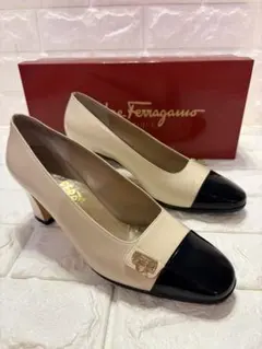 2026年最新】フェラガモ パンプスの人気アイテム - メルカリ