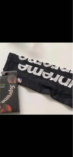 2026年最新】supremeアームカバーの人気アイテム - メルカリ