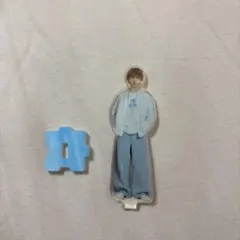 M!LK 吉田仁人 ブルーシャワーアクリルスタンド - メルカリ