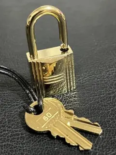 2026年最新】エルメス南京錠の人気アイテム - メルカリ