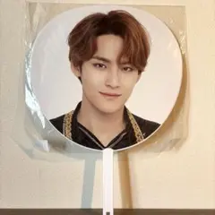 2026年最新】ミンギュ うちわ 公式の人気アイテム - メルカリ