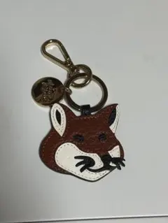 2026年最新】メゾンキツネ キーホルダーの人気アイテム - メルカリ