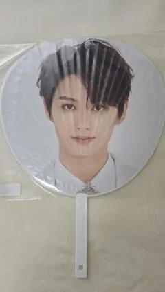 2026年最新】グループ名：SEVENTEEN うちわの人気アイテム - メルカリ