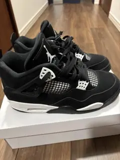 2026年最新】JORDAN 4 thunderの人気アイテム - メルカリ
