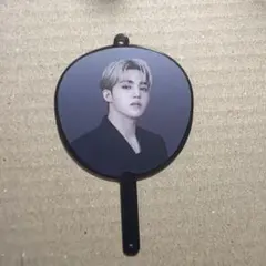 2026年最新】seventeenうちわエスクプスの人気アイテム - メルカリ