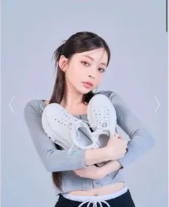 2026年最新】鈴木亜美 スニーカー sの人気アイテム - メルカリ