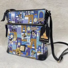 2026年最新】dooney & bourke ディズニーの人気アイテム - メルカリ