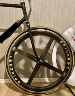 スピナジー rev-xフロントホイール700c ピストバイク バトンホイール