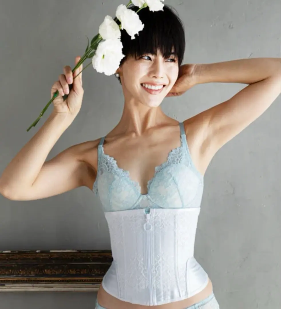 2026年最新】元鈴木 コルセット ミスグレースの人気アイテム - メルカリ