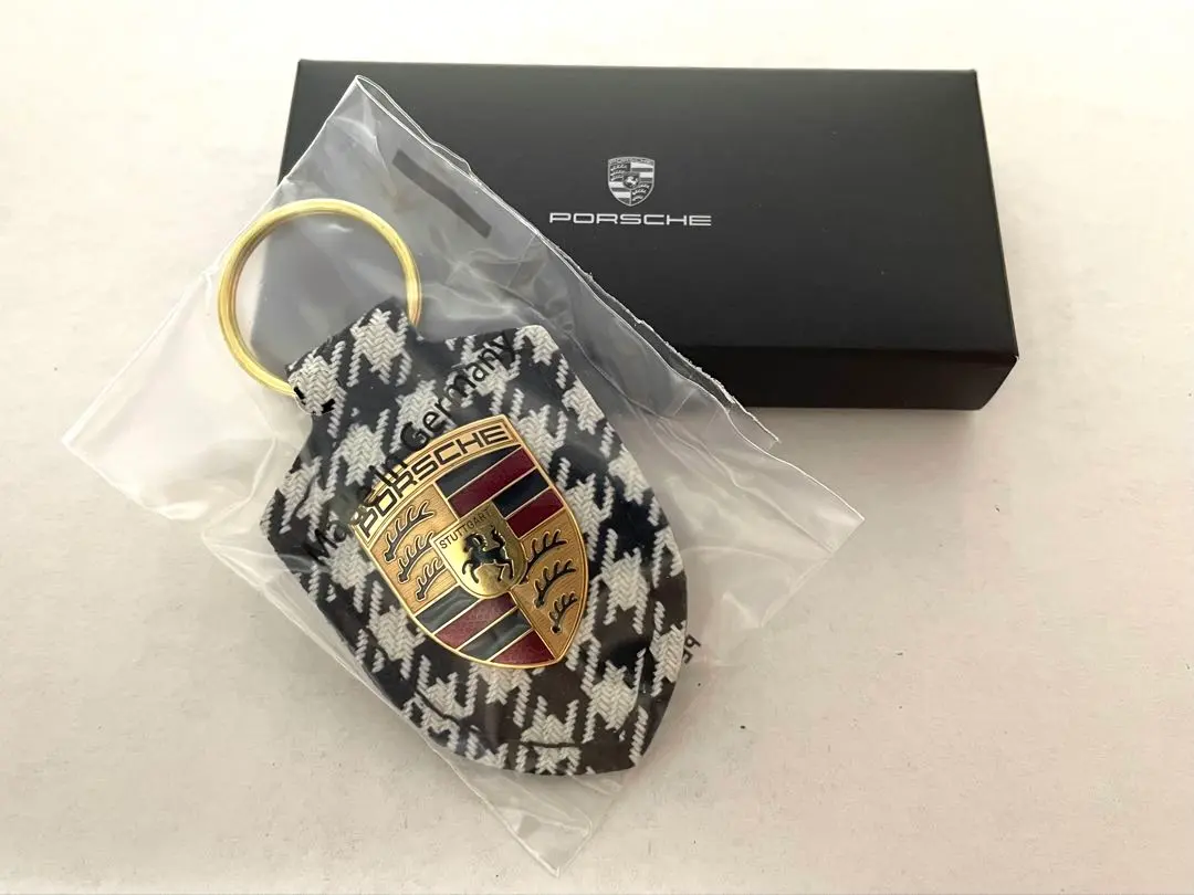2026年最新】ポルシェ キーホルダー 千鳥の人気アイテム - メルカリ