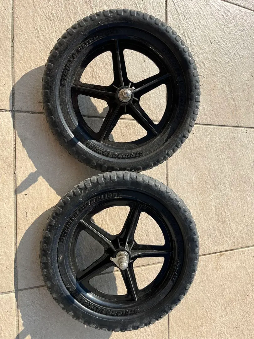 2026年最新】eva タイヤ ストライダーの人気アイテム - メルカリ