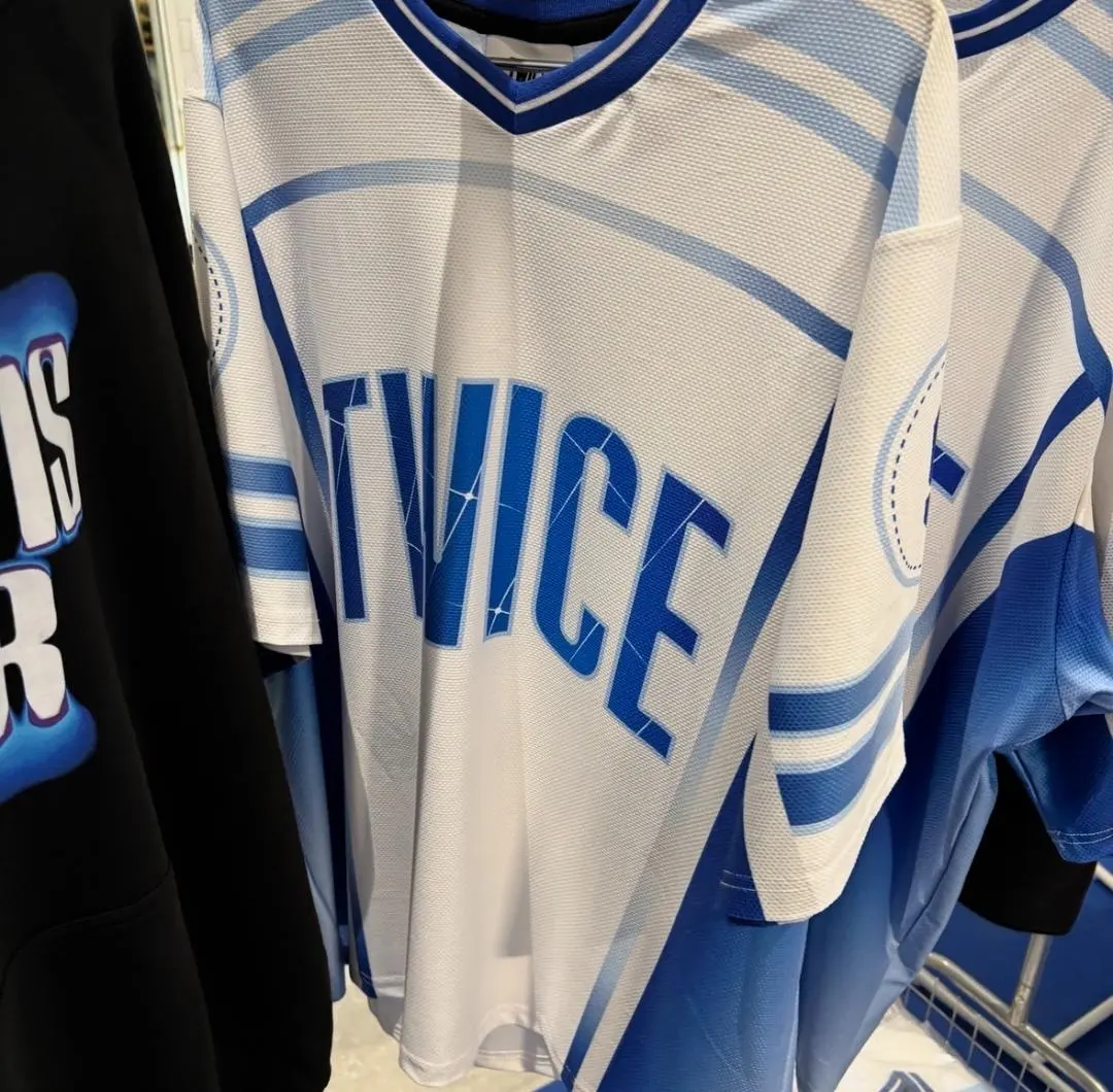 2026年最新】TWICE ジョンヨン ユニフォームの人気アイテム - メルカリ