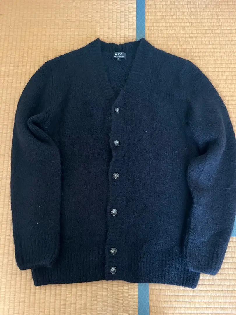 2026年最新】A.P.C. カーディガンの人気アイテム - メルカリ