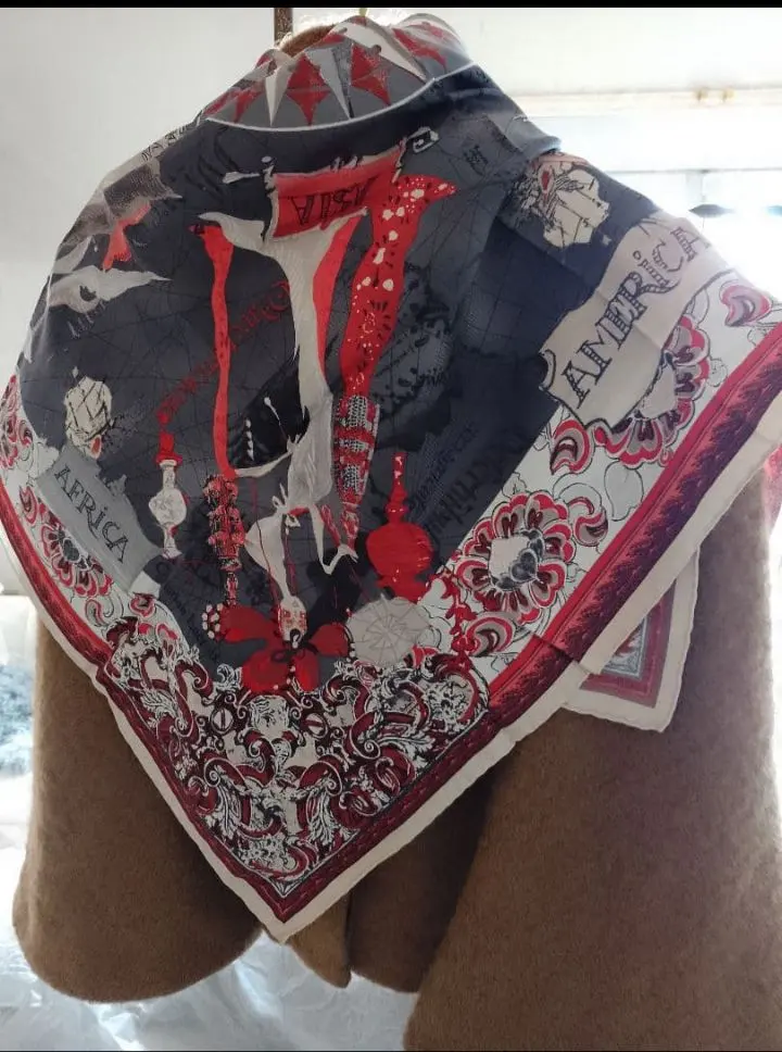 2026年最新】クリスチャンラクロワスカーフの人気アイテム - メルカリ