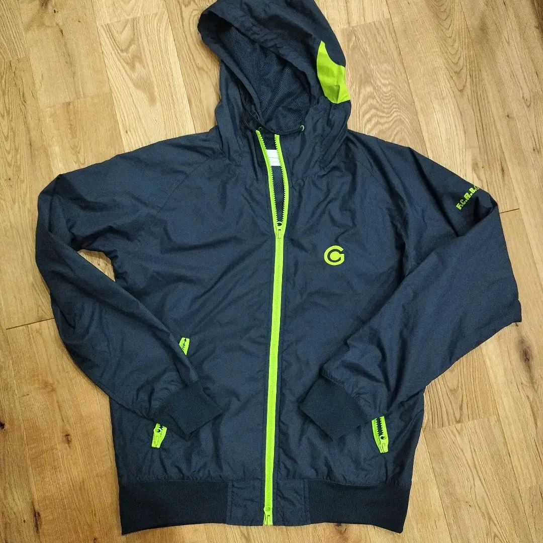 2026年最新】f.c.r.b ウインドブレーカーの人気アイテム - メルカリ