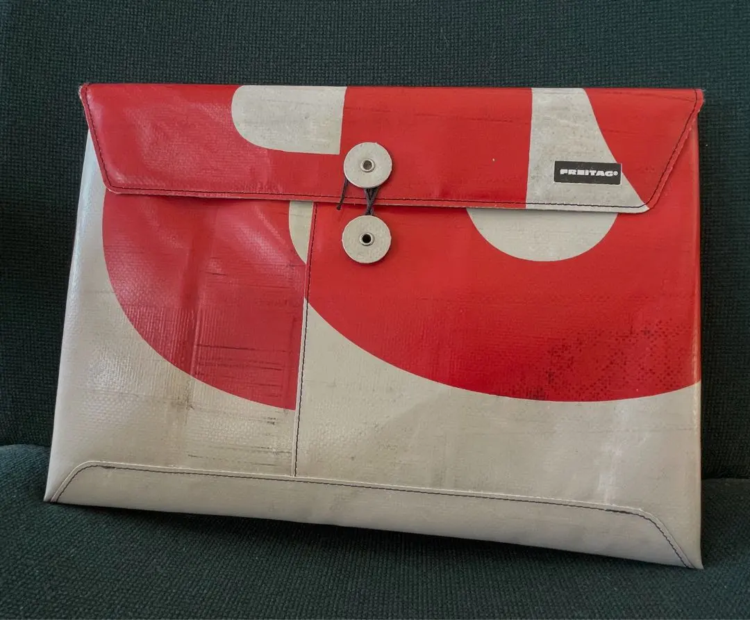 2026年最新】FREITAG ノートPCケースの人気アイテム - メルカリ