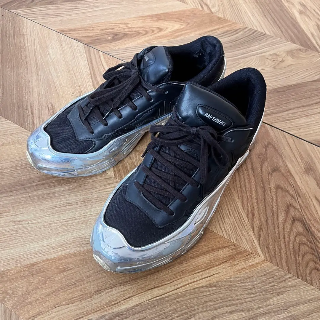 2026年最新】raf simons ozweegoの人気アイテム - メルカリ