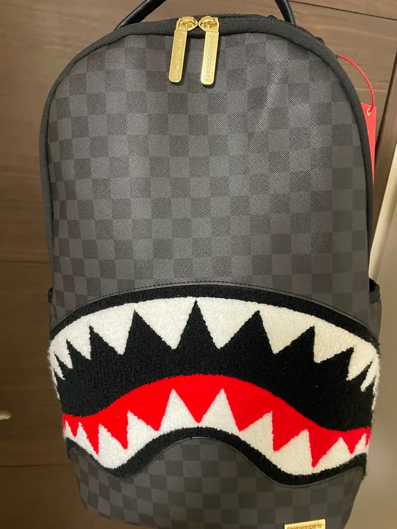 2026年最新】SprayGround ショルダーバッグの人気アイテム - メルカリ