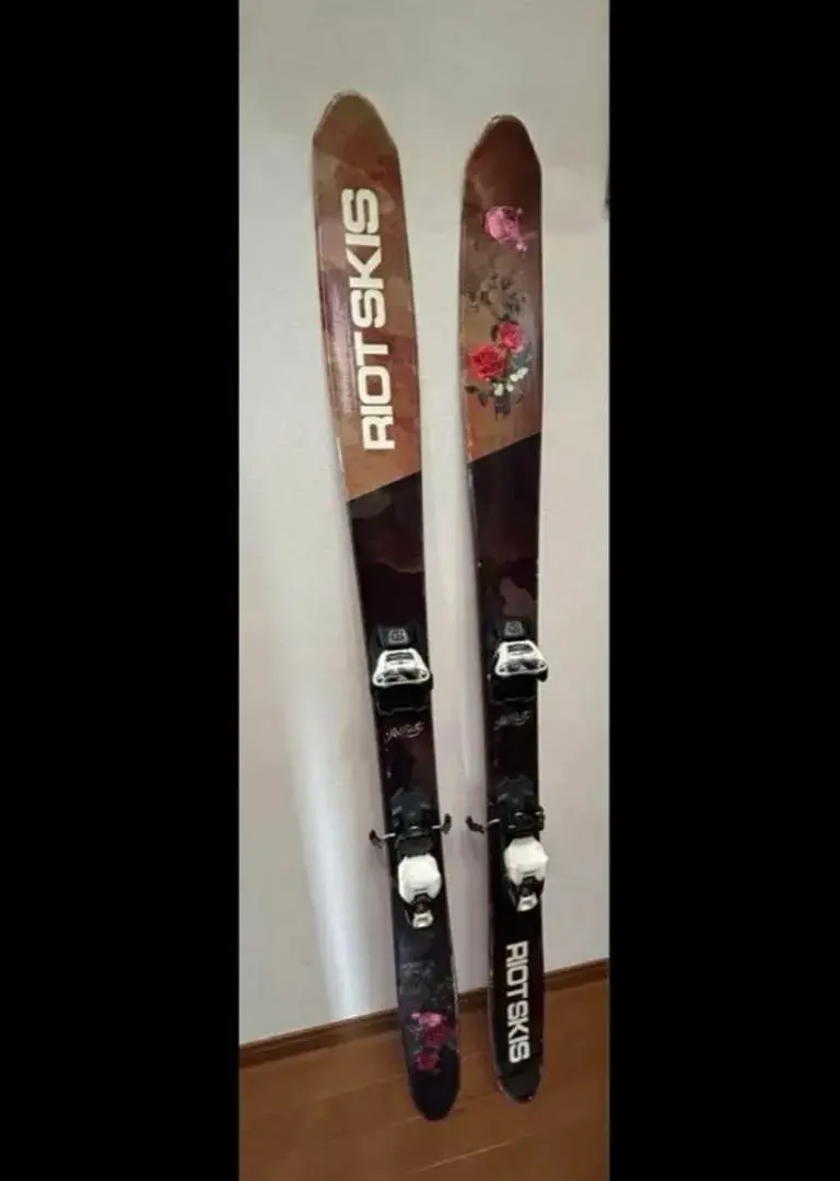 2026年最新】riot skisの人気アイテム - メルカリ