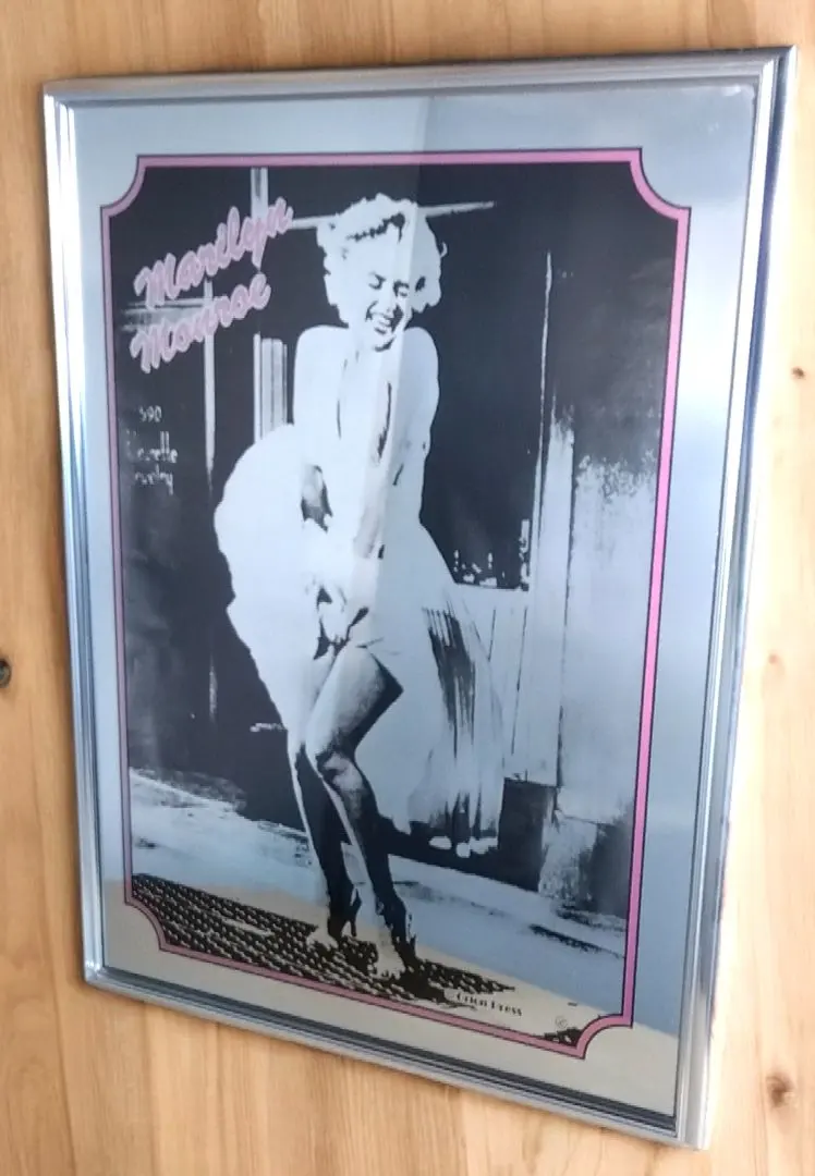 2026年最新】マリリンモンロー 鏡の人気アイテム - メルカリ