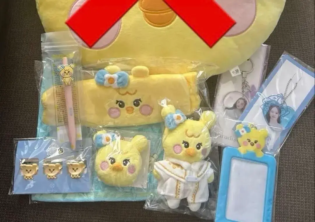 2026年最新】niziUリオ バッグチャームの人気アイテム - メルカリ