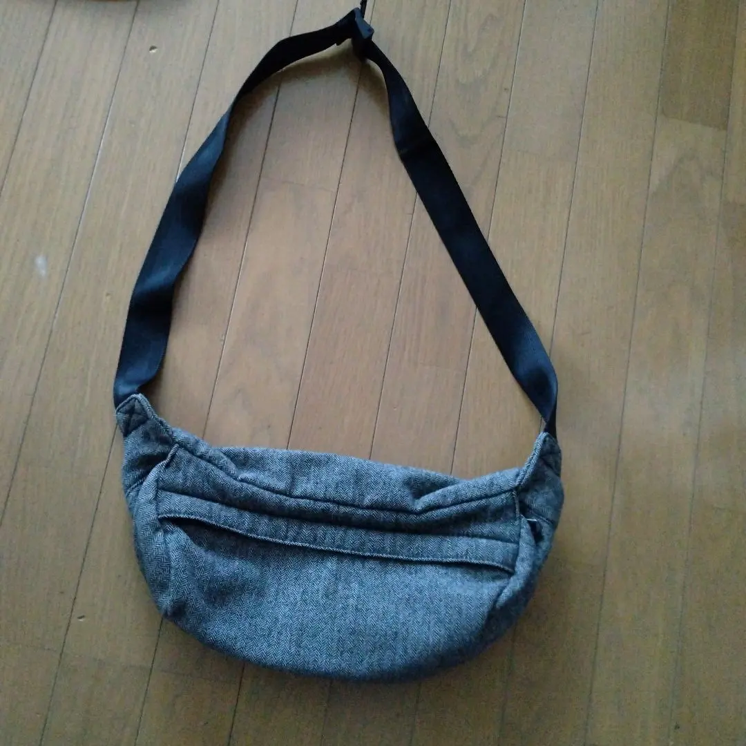 2026年最新】Gap ボディバッグ・ウエストポーチの人気アイテム - メルカリ