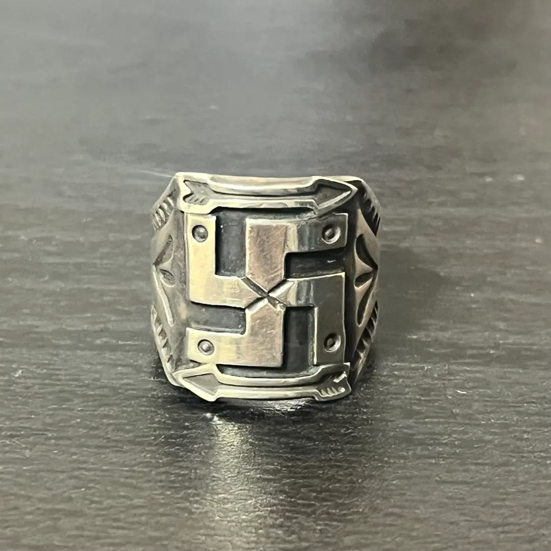 2026年最新】スワスティカ リングの人気アイテム - メルカリ