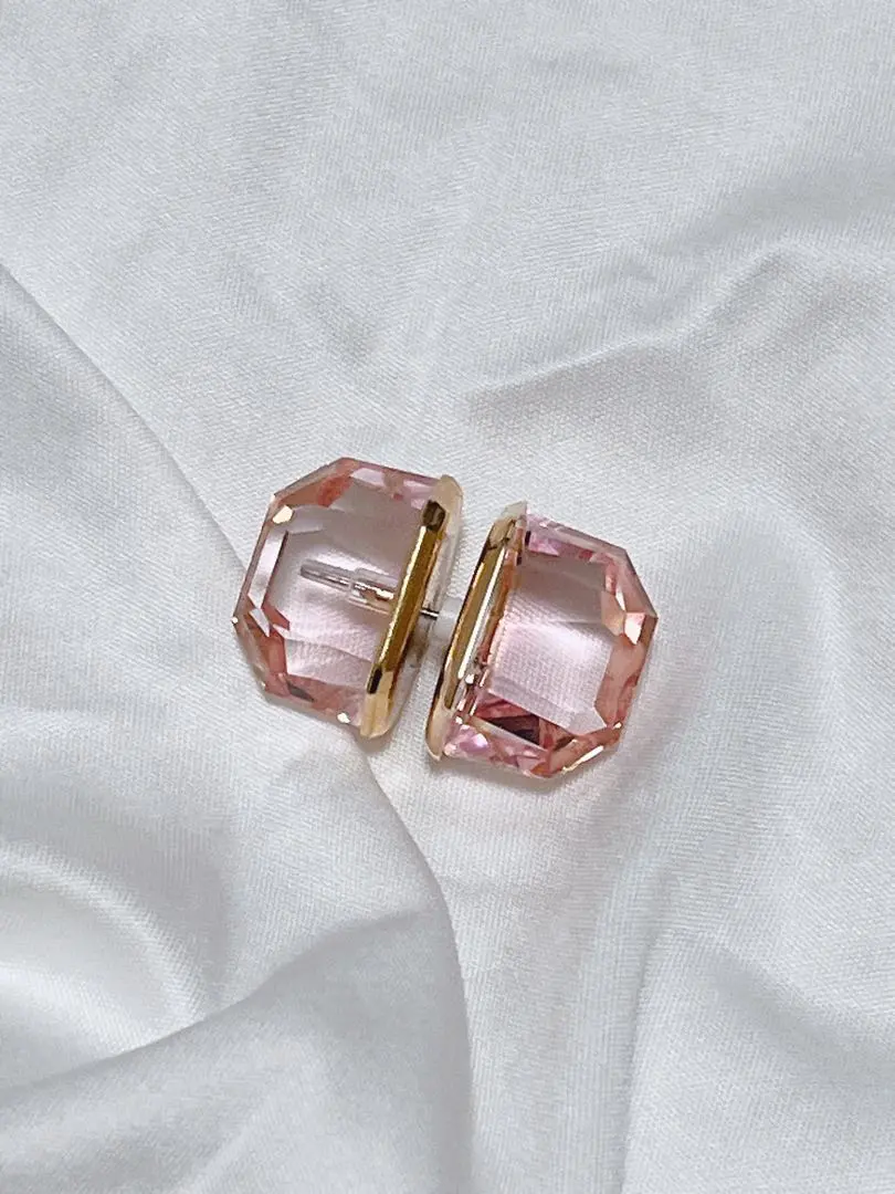 2026年最新】lucent swarovskiの人気アイテム - メルカリ