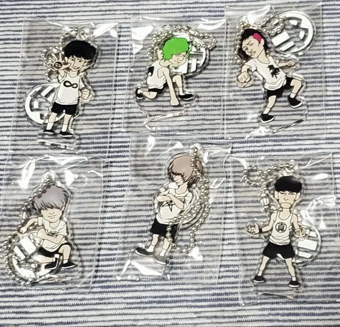 2026年最新】UVERworldアクリルスタンドの人気アイテム - メルカリ