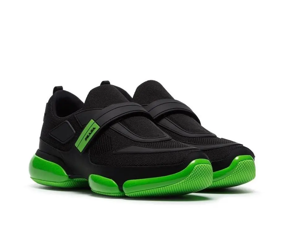 2026年最新】prada プラダ クラウドバストの人気アイテム - メルカリ