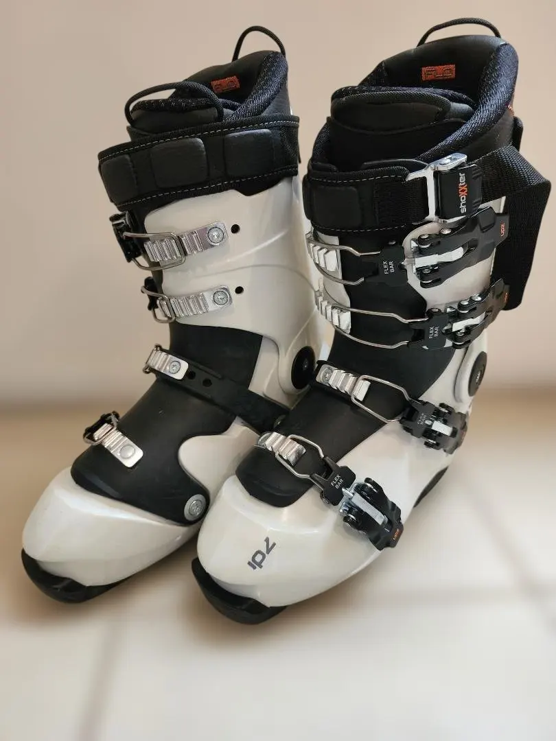 2026年最新】upz ブーツの人気アイテム - メルカリ