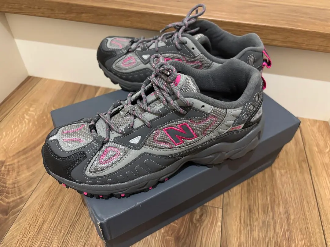 2026年最新】ニューバランス wl703の人気アイテム - メルカリ