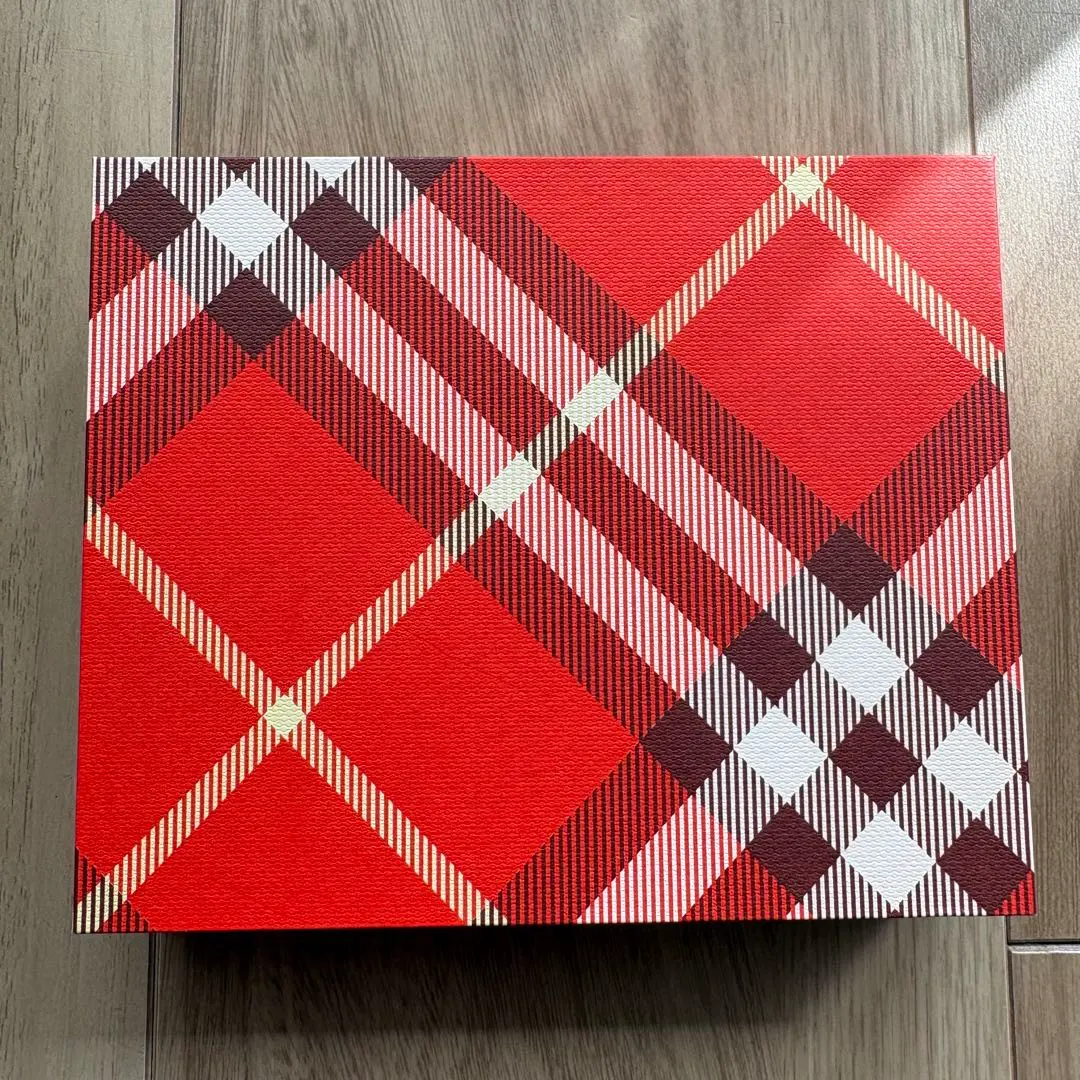 2026年最新】バーバリー トランプの人気アイテム - メルカリ